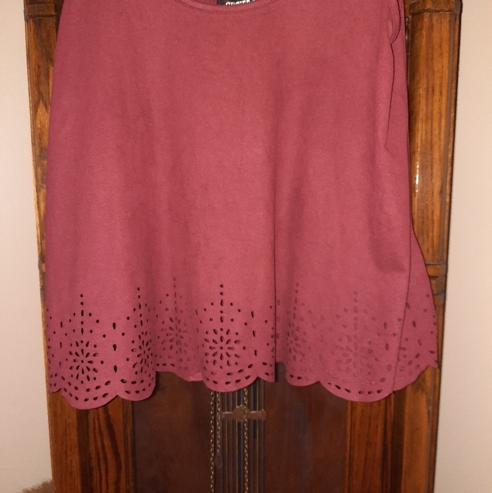 Gypsies & Moondust Women's Scoopneck Crop Top - Picture 3 of 4